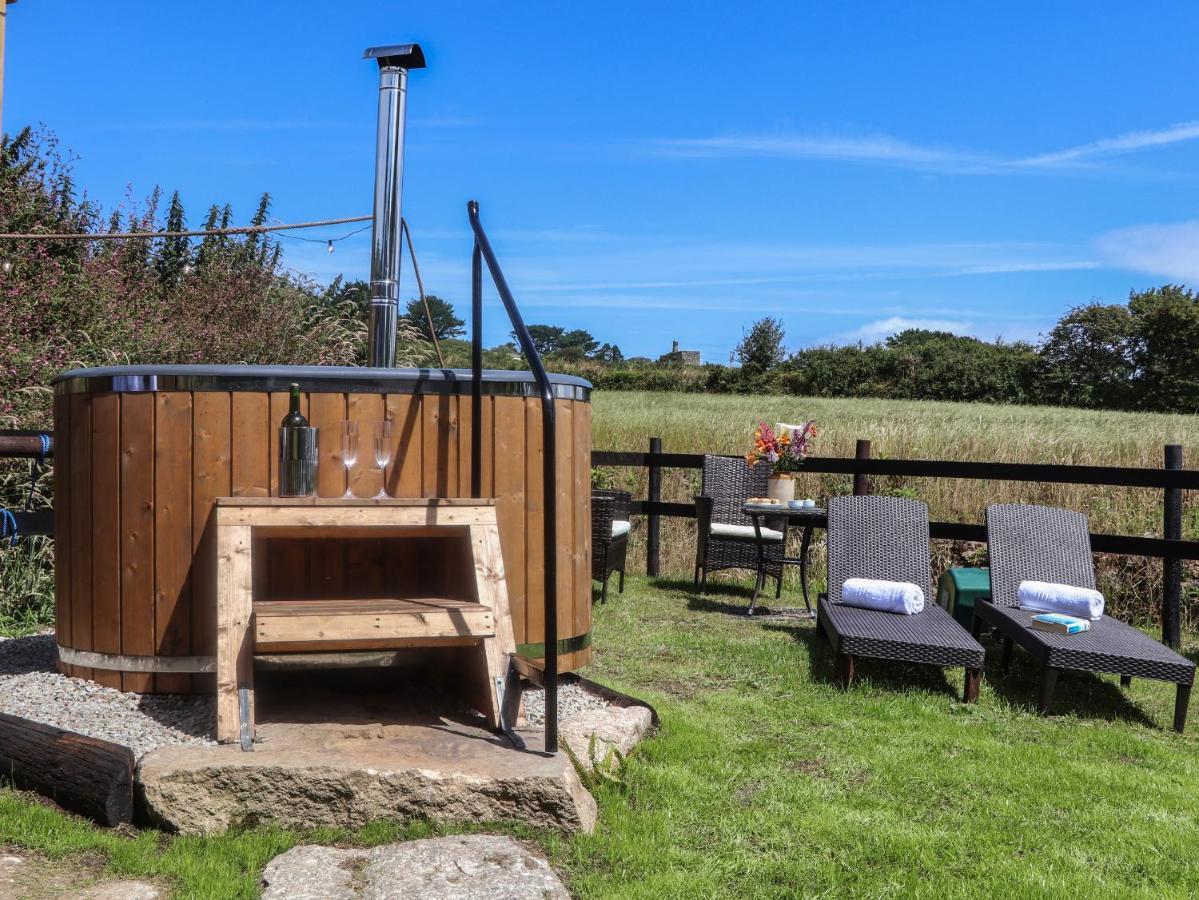 Bosulla Shepherds Hut Penzance Exterior foto